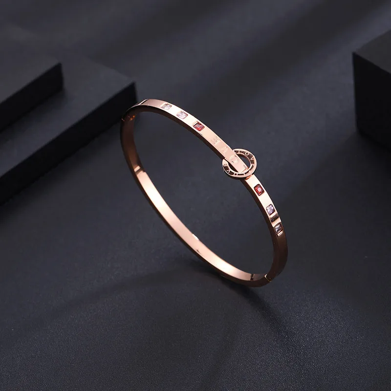 Розовое золото цвет нержавеющая сталь кристалл любовь письмо браслет для женщин