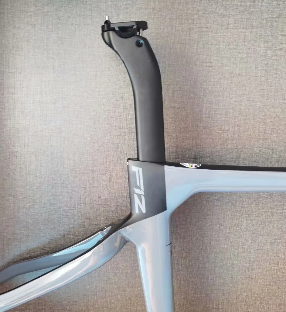 

Made in taiwan UCI logos bicycle carbon frame can fit di2 and Mechanical groupset black grey color 12 /14 style cycing frameset