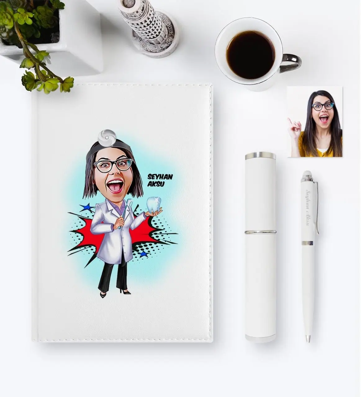 

Personalized Dentist Cartoon 2020 Leather Organizer & Pen Gift Set-3