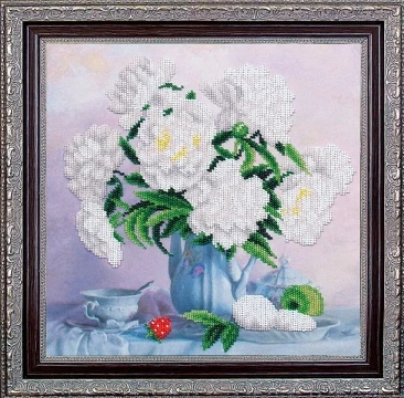 Набор для вышивания бисером Магия Канвы арт.МК- Б339 Белые пионы |