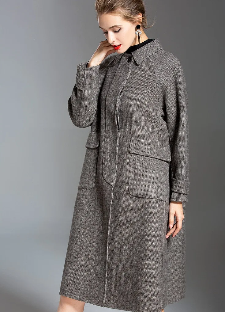 Женское шерстяное однобортное пальто с квадратным воротником и длинными