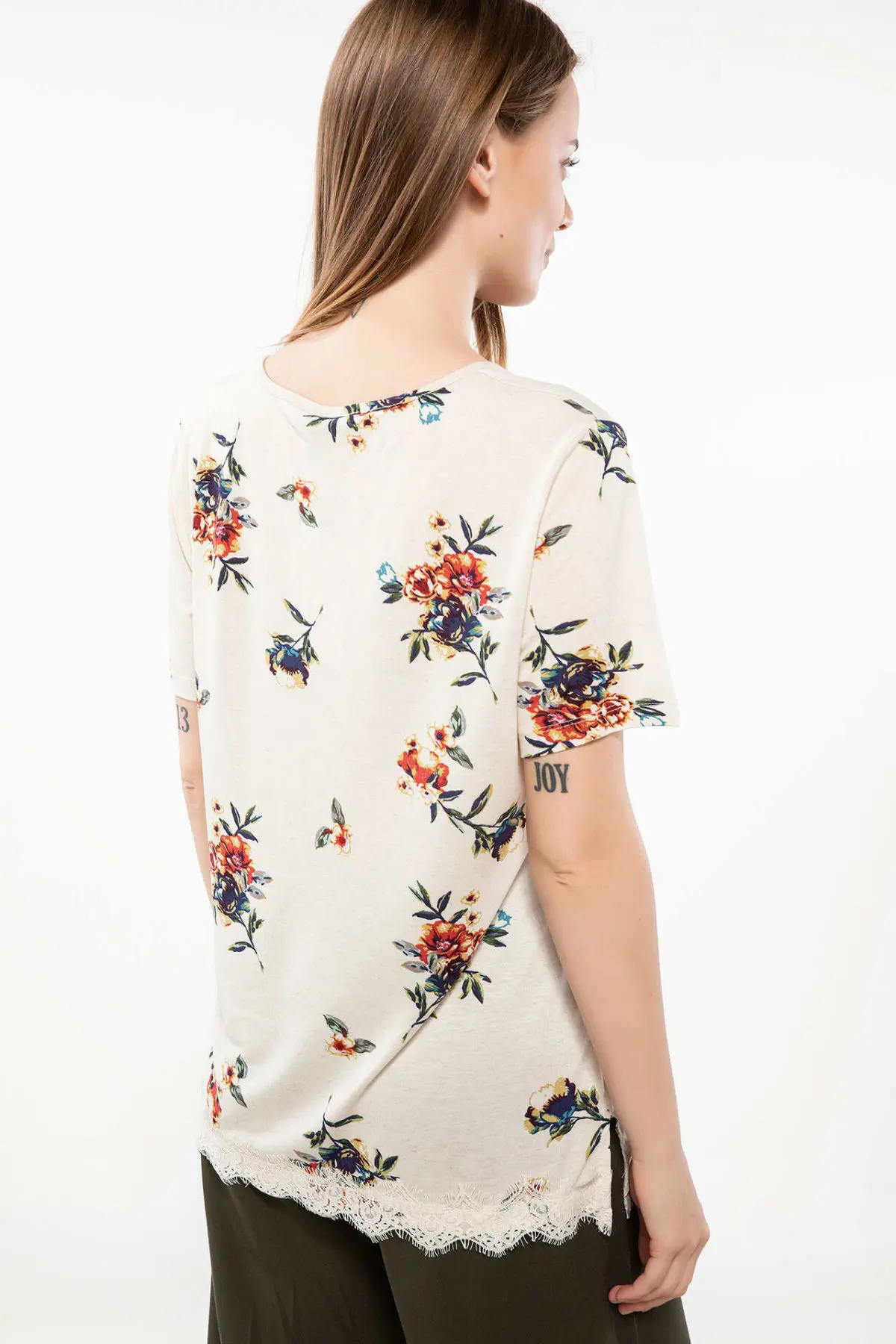 Дефакто летняя женская мода короткий рукав леди o-образным вырезом Повседневная