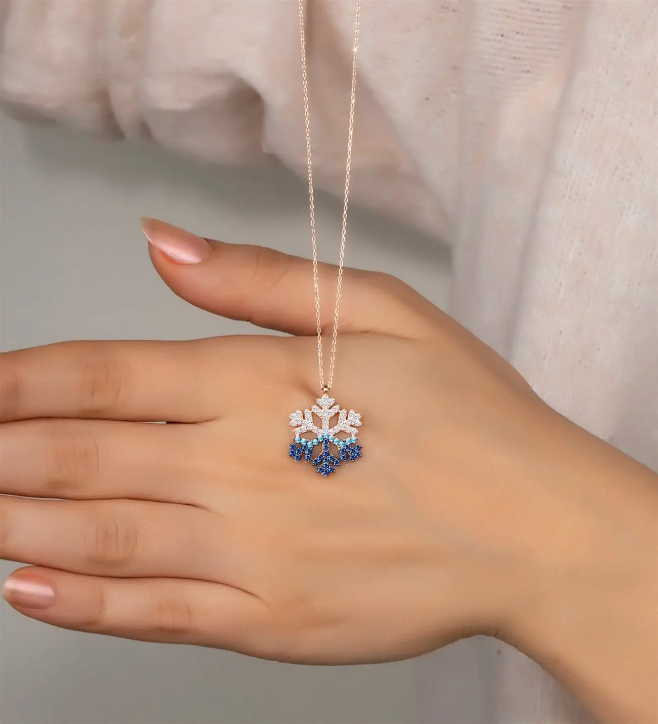 

Zircon Cubic Zirconia Red Plated Snowflake Silver Necklace