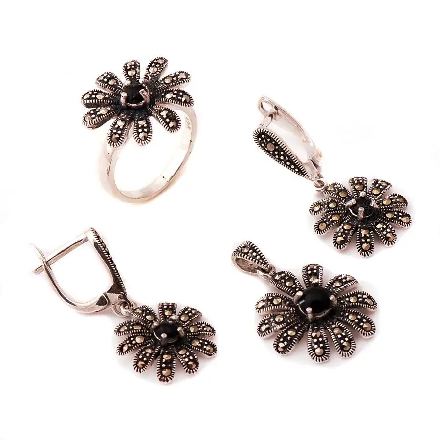 

Agate and Oltu Gems Silver Set 1299Hand Made Silver Jewellery Set