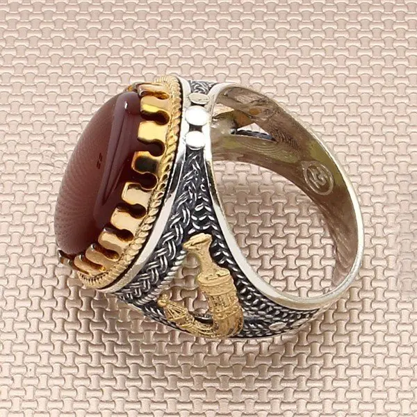 Красное овальное мужское серебряное кольцо из Йемена с драгоценным камнем