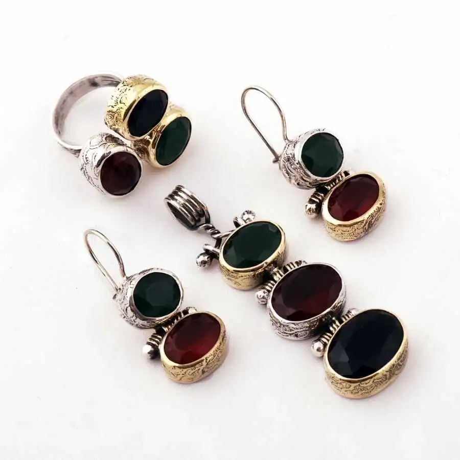 

Natural Stone Silver Design Set 868Hand Made Silver Jewellery Set