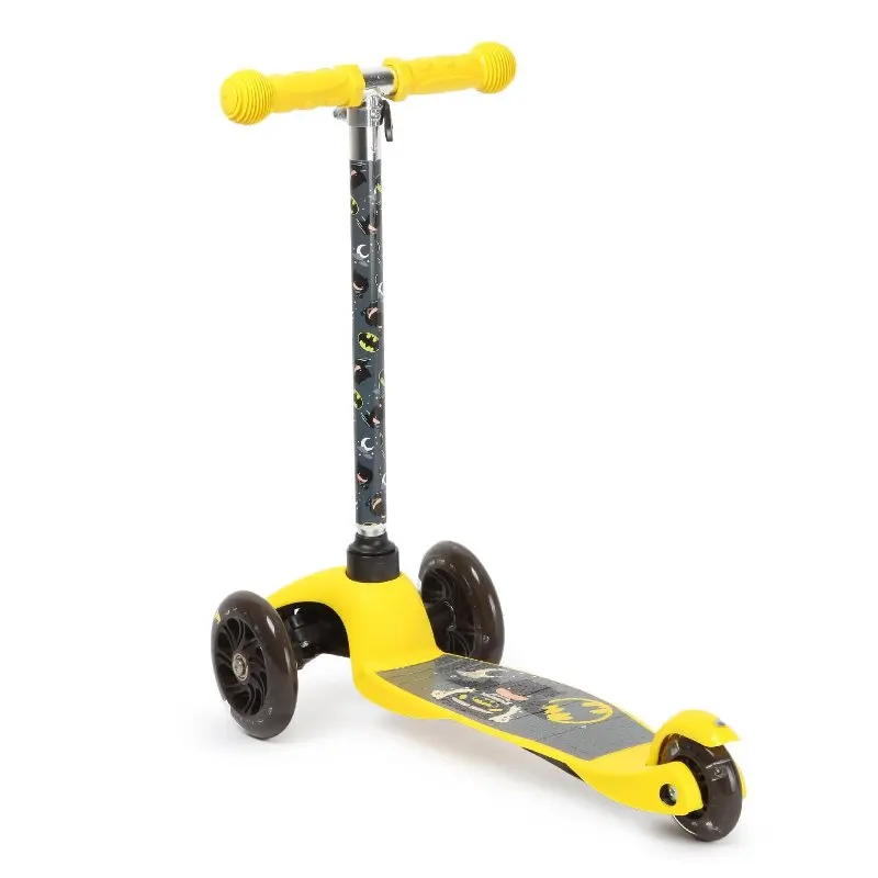 Самокат детский трехколесный Бетмен | Спорт и развлечения