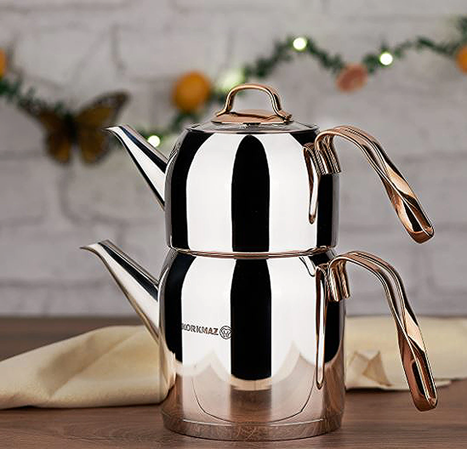 

Korkmaz Steama Set 1teapot Brewing Delightful Hot English and Chinese Tea with Silver and Gold Colored Handle Options
