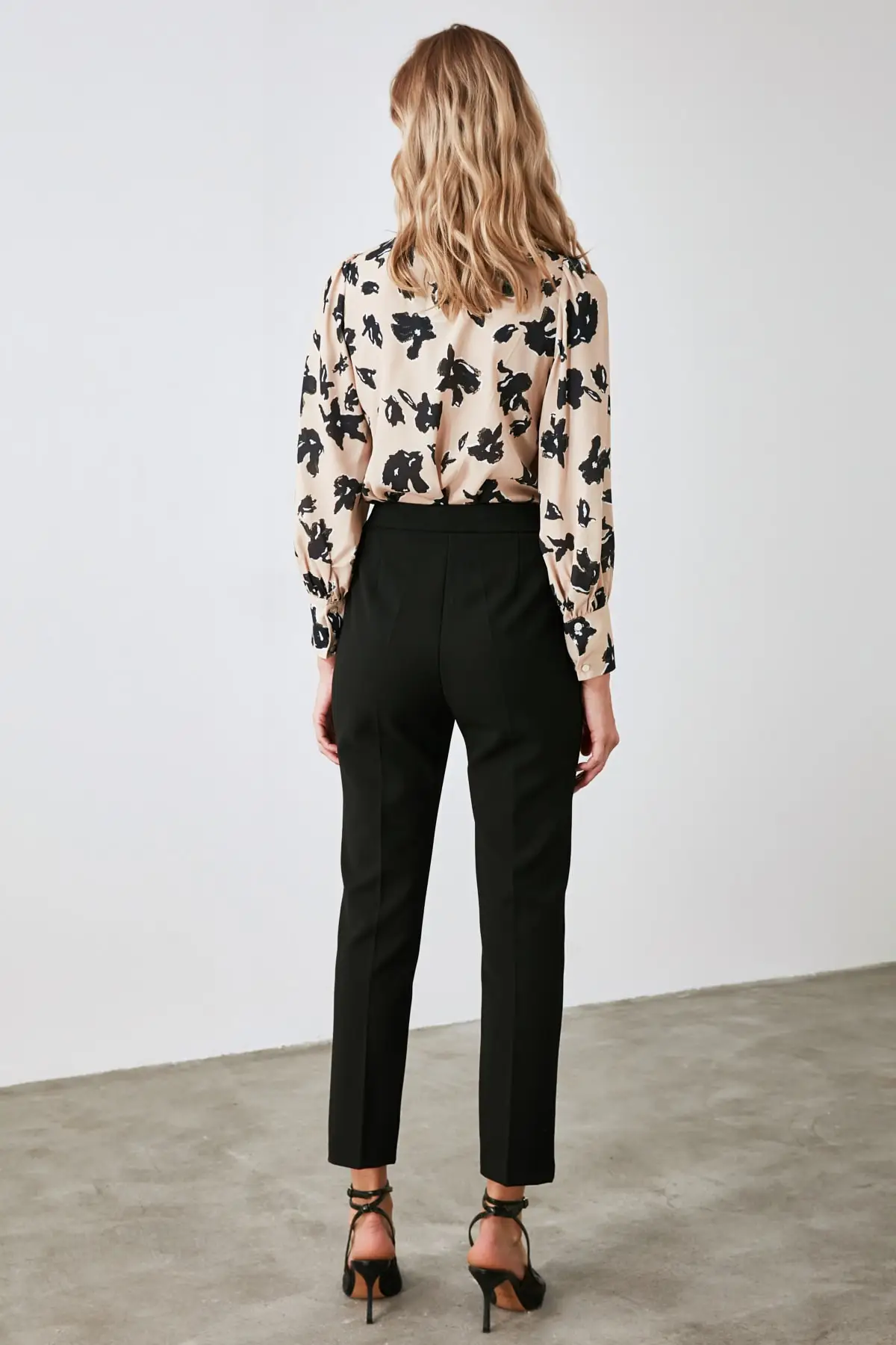 

Trendyol Zip Detail Pants TWOAW21PL0407