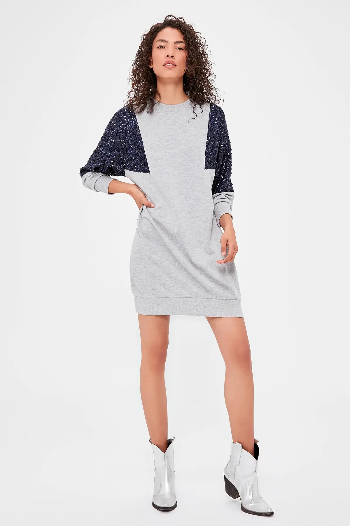 Trendyol трикотажное платье с блестками TWOAW20EL1721|Женские платья| |