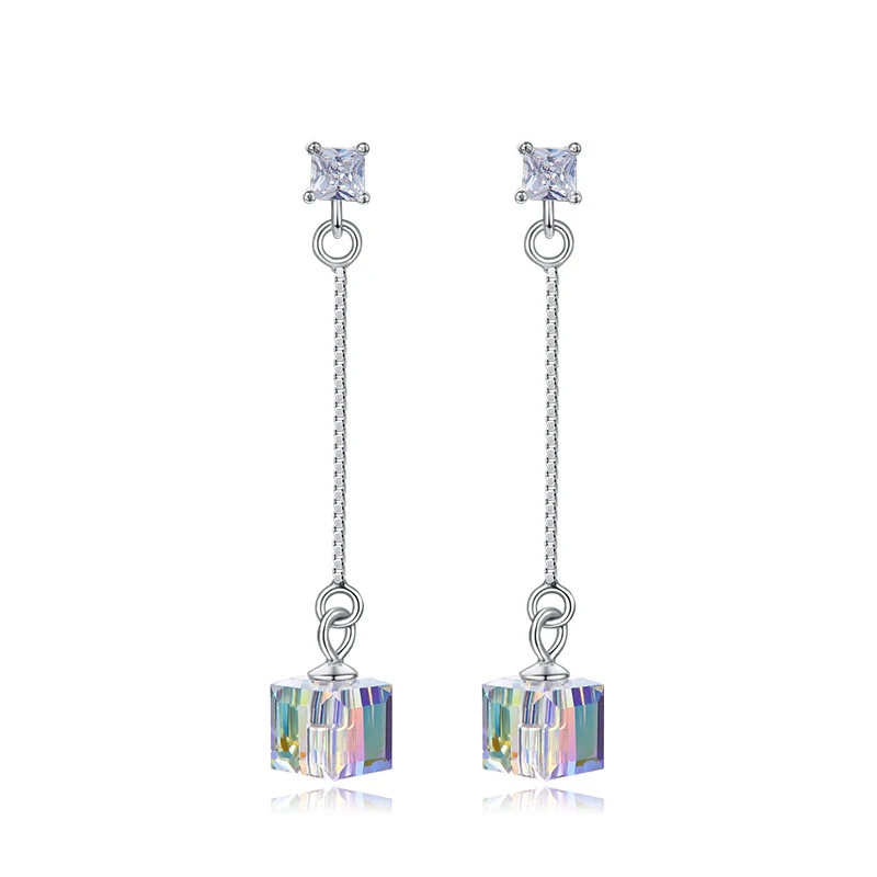 Женская серебряная серьга Swarovski украшенная кристаллом из кристаллов S925