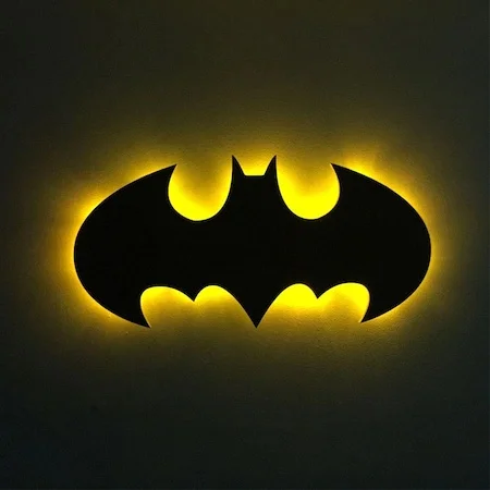 Металлический стол мужской Бэтмен Летучая мышь 30 см x 60 |