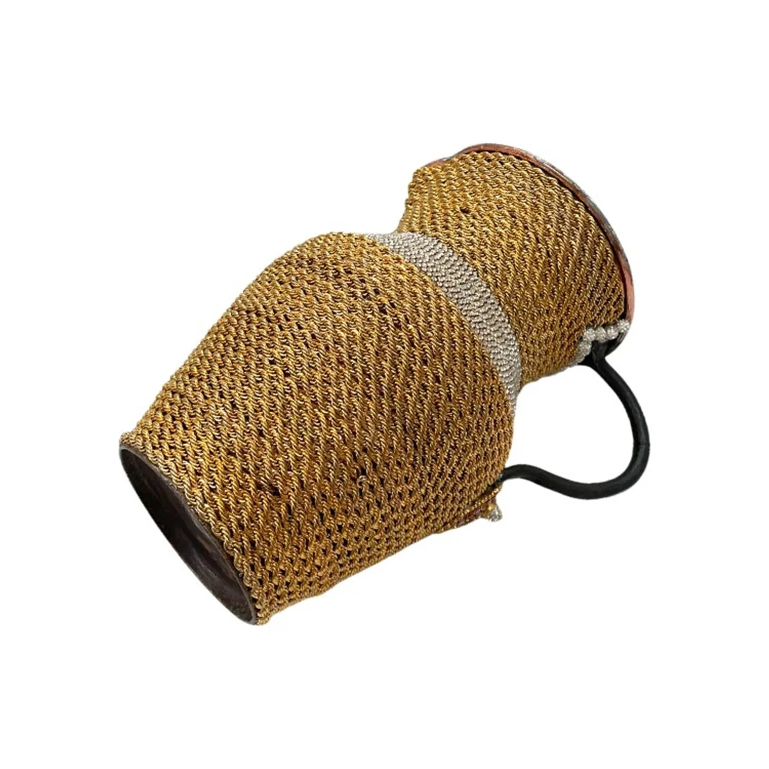 Рисунок 4 - Медный Кувшин из драгоценных камней