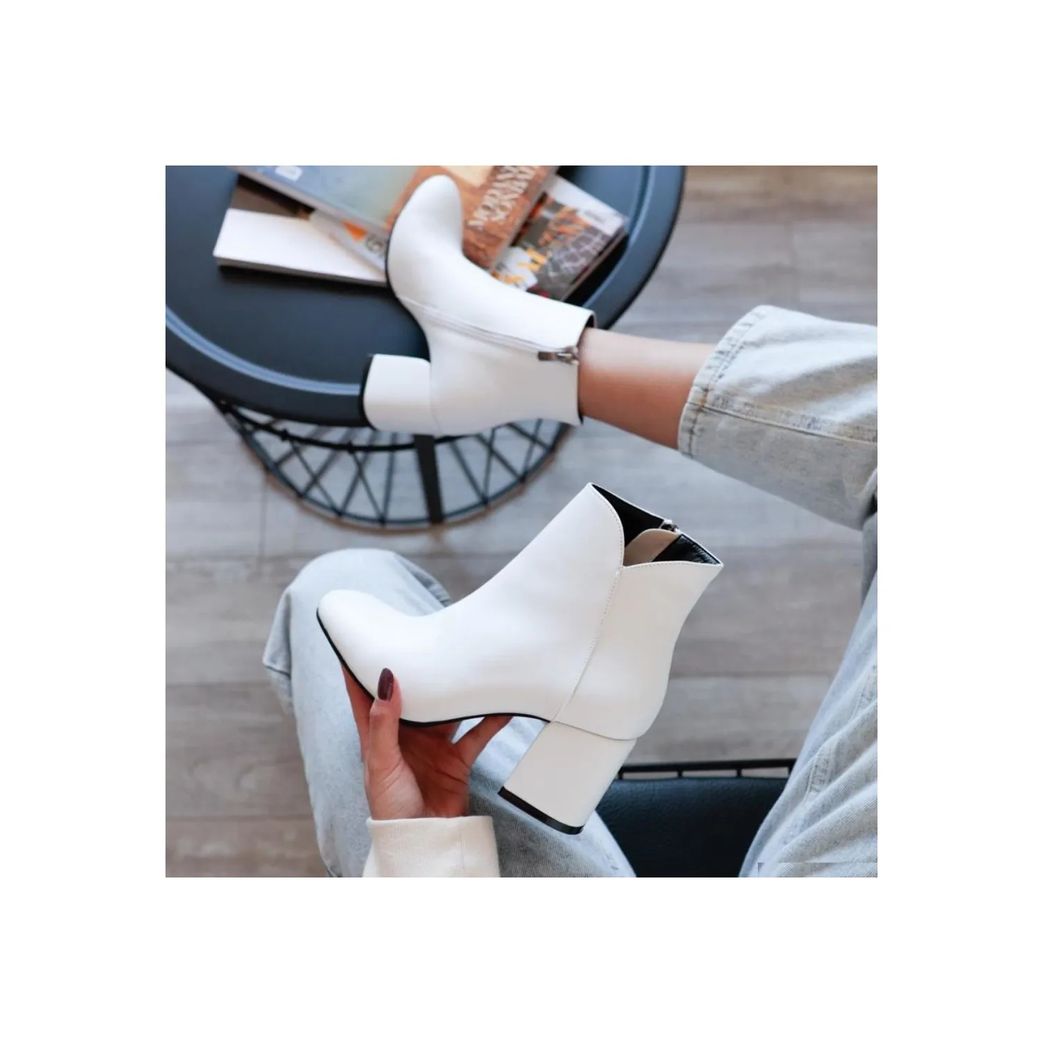 

Limoya Madisyn White High-Heeled Boots