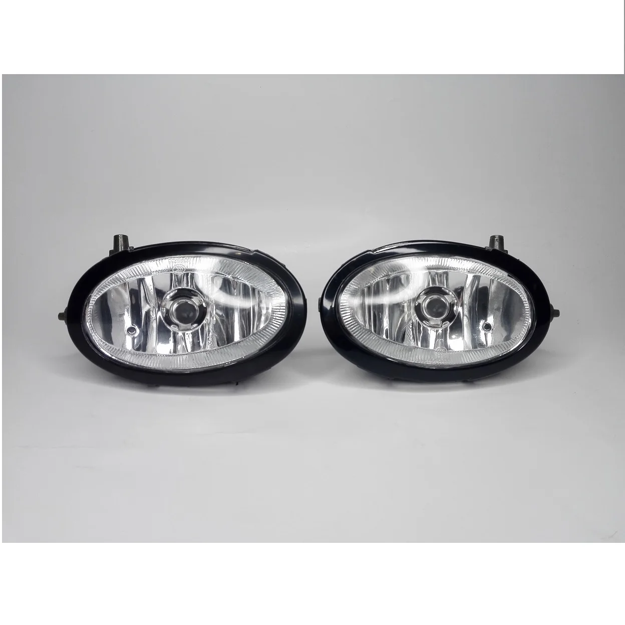 Фара противотуманная Mazda 3 BK 2003-2008