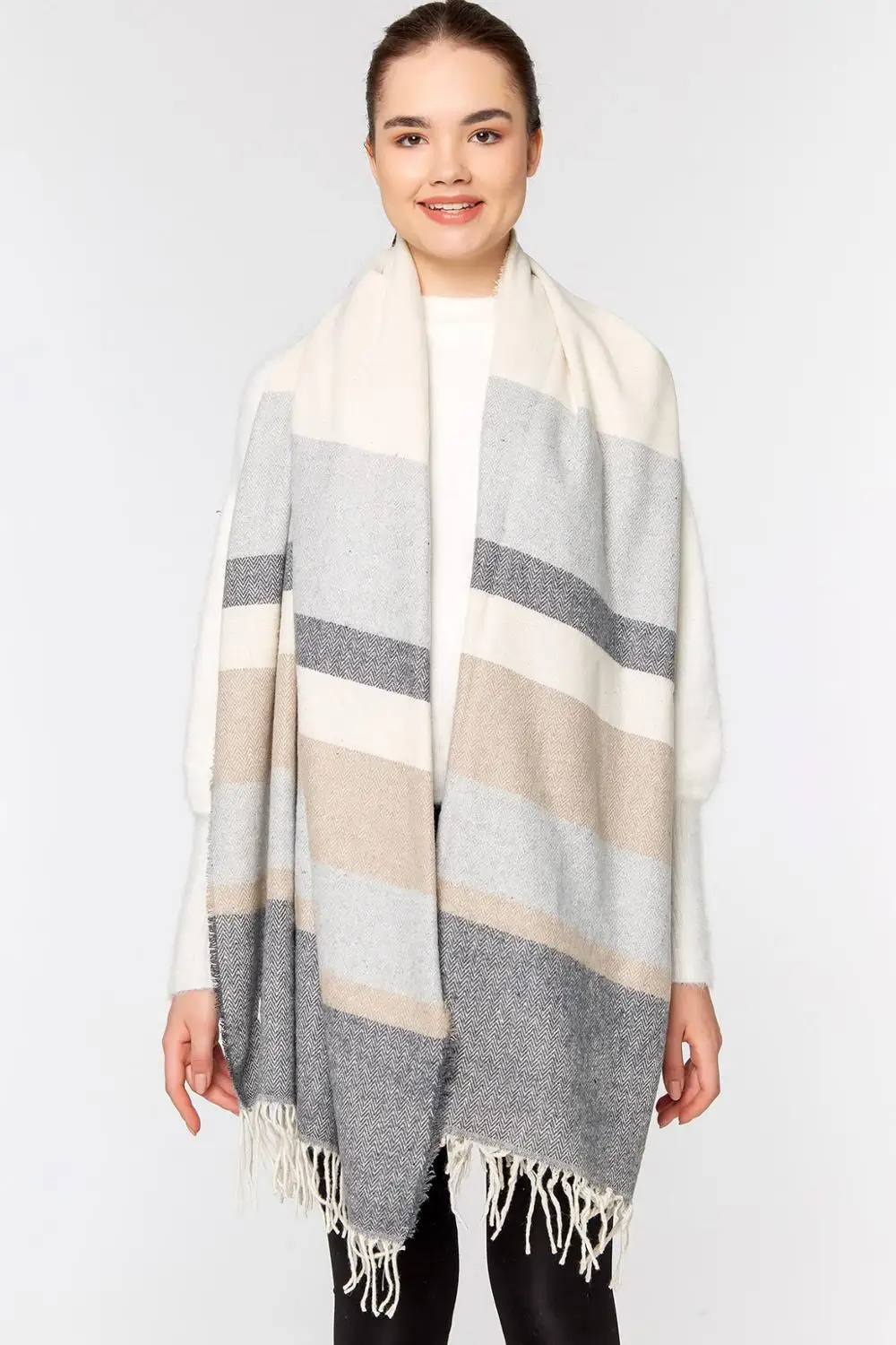 

Women's Gray Striped Shawl