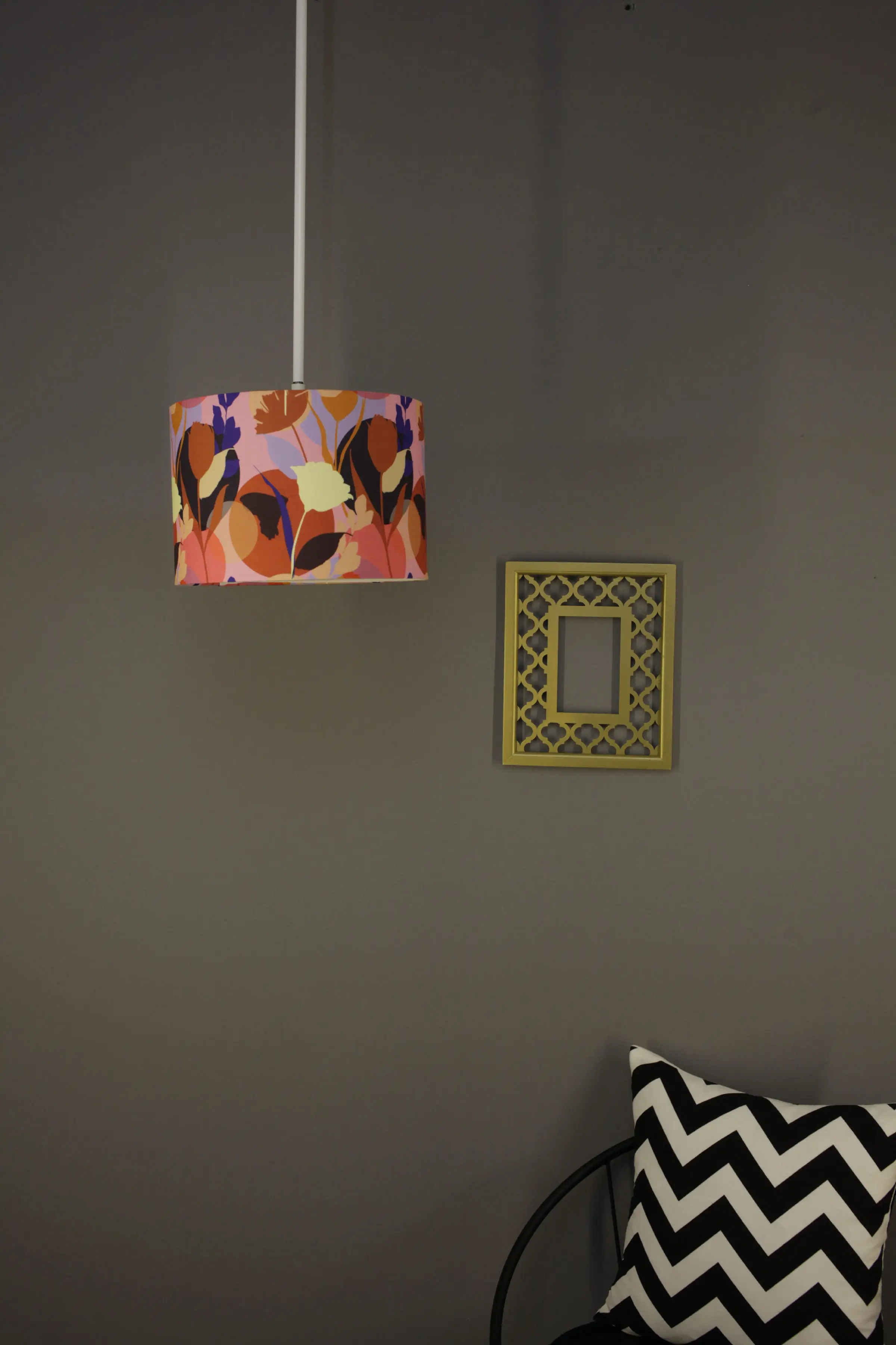 

Современная люстра с красочным цветочным узором, дизайнерская потолочная лампа для офиса, кафе, дома, гостиной, спальни