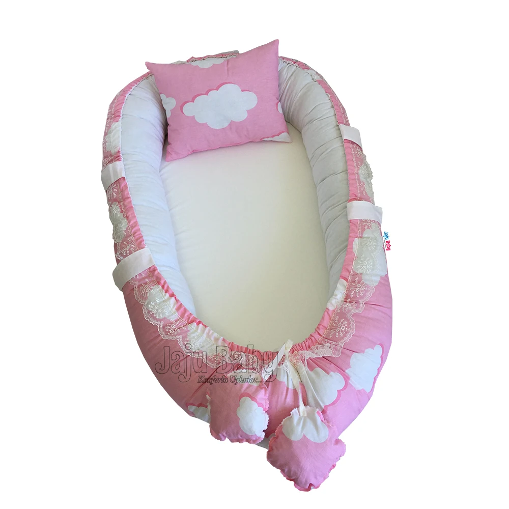 Jaju Baby Handmade Pink Cloudy Design Orthopedic Luxury Baby Nest Newborn Mother Side Portable Crib Travel Bed Baby Bedding