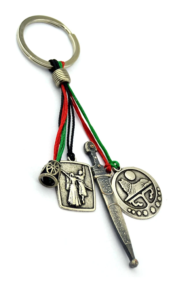 Связка брелок с чеченским флагом клиновидный и танцевальный парный традиционный