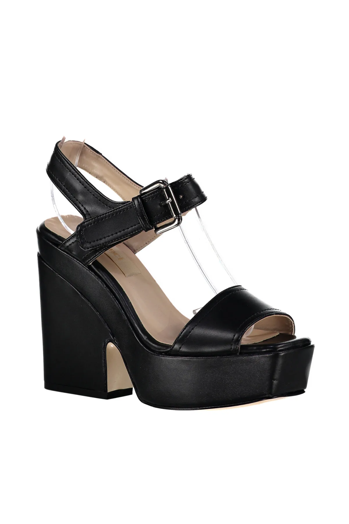 Женская обувь на высоком каблуке из натуральной кожи розового цвета с жемчугом