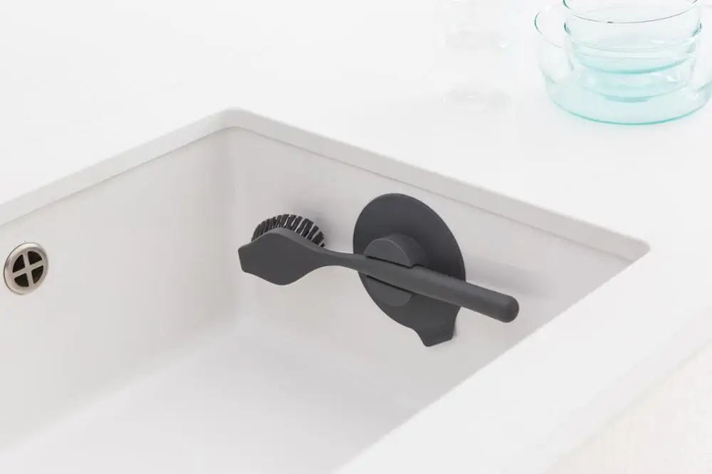 Щетка для мытья посуды Brabantia &quotSink Side&quot с держателем на присоске темно-серая 117589 |