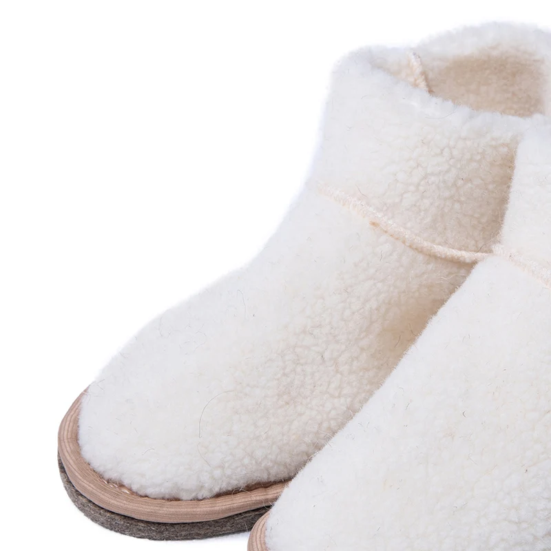 Угги домашние из овечьей шерсти Белые (Ваниль) WOOLLAMB - женские тапочки овчины