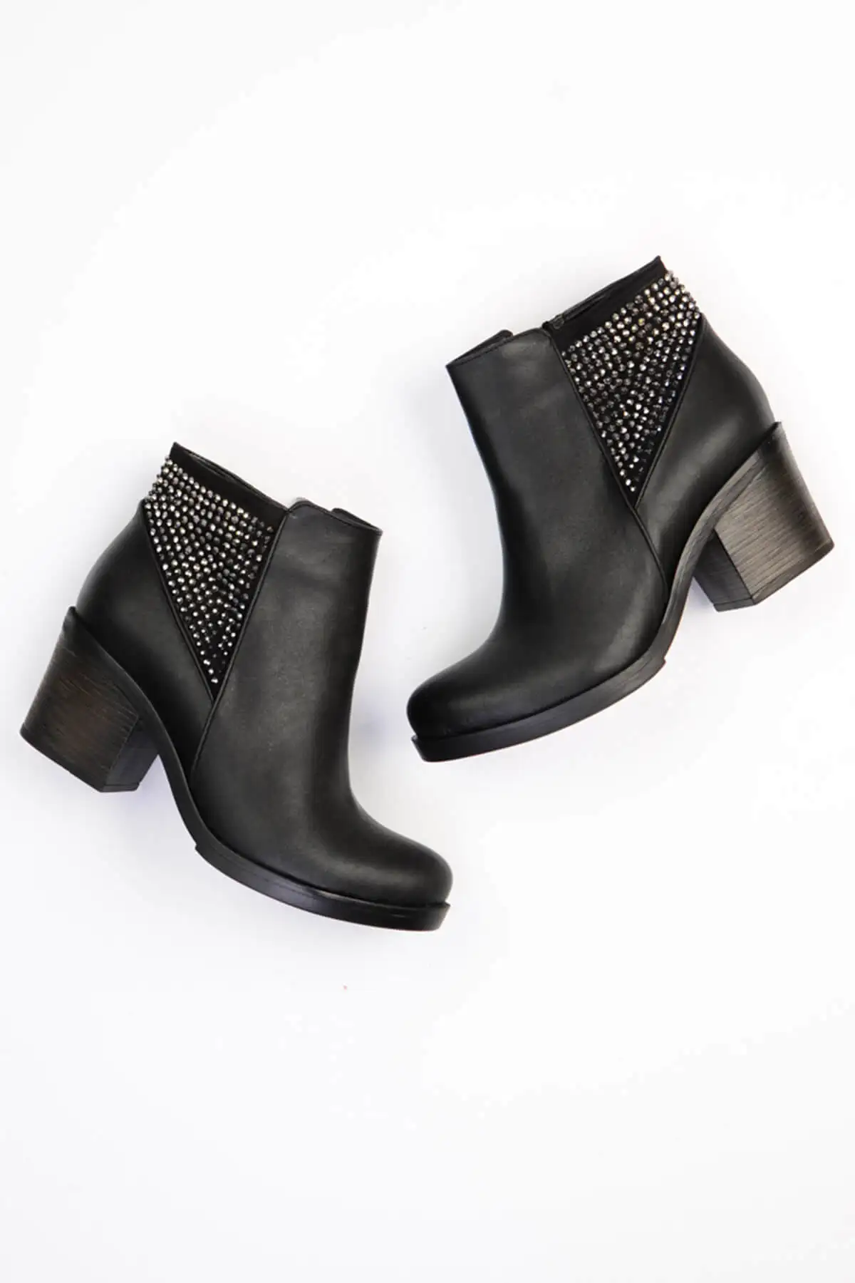 Черные женские ботинки Bambi G0408300209 |