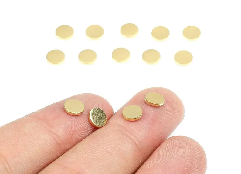 

Brass Round Blank - Raw Brass Round Blank - Brass Round Tag - Brass Stamping Tag - 50Pcs/Lot - 6.01x6.01x1.33mm - PP2684