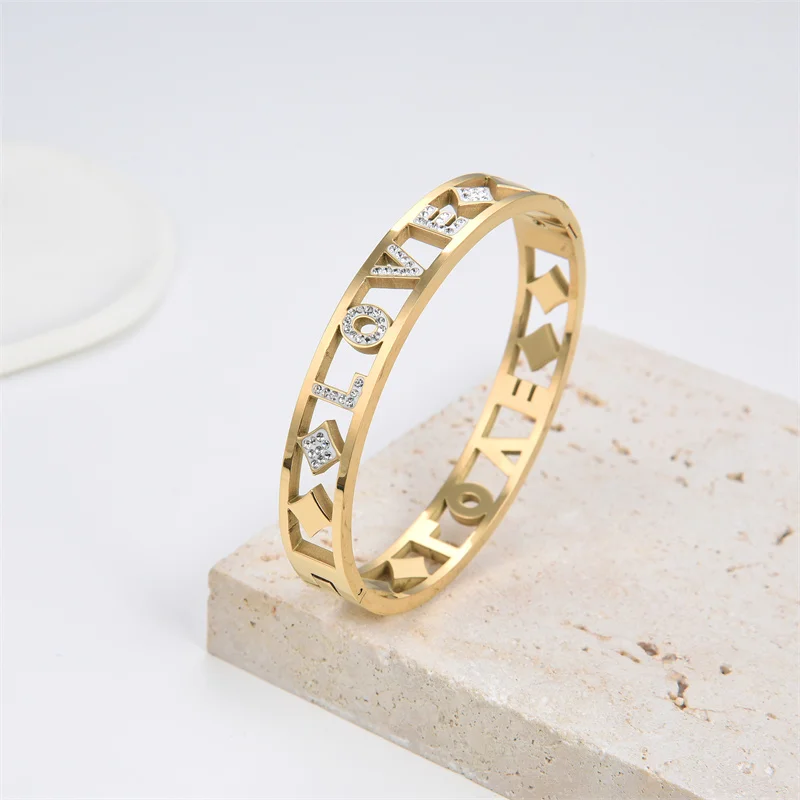

2022 Trendy Girls Gold Color Stainless Steel Bracelet Bangle With Rhinestone LOVE Letters Charms Bangles For Women Accessories
