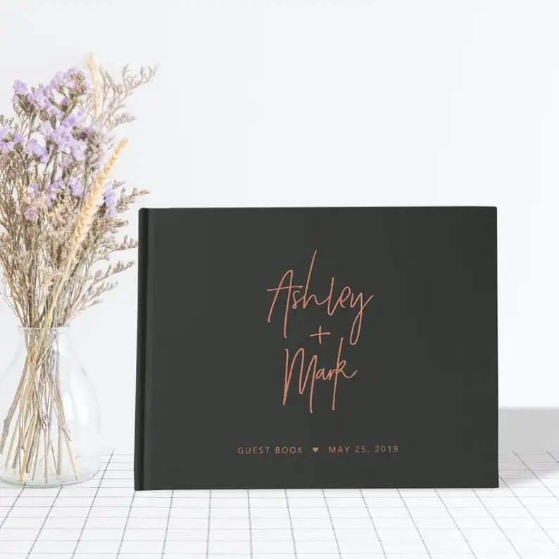 Персонализируйте любую свадебную гостевую книгу любого языка из розового золота