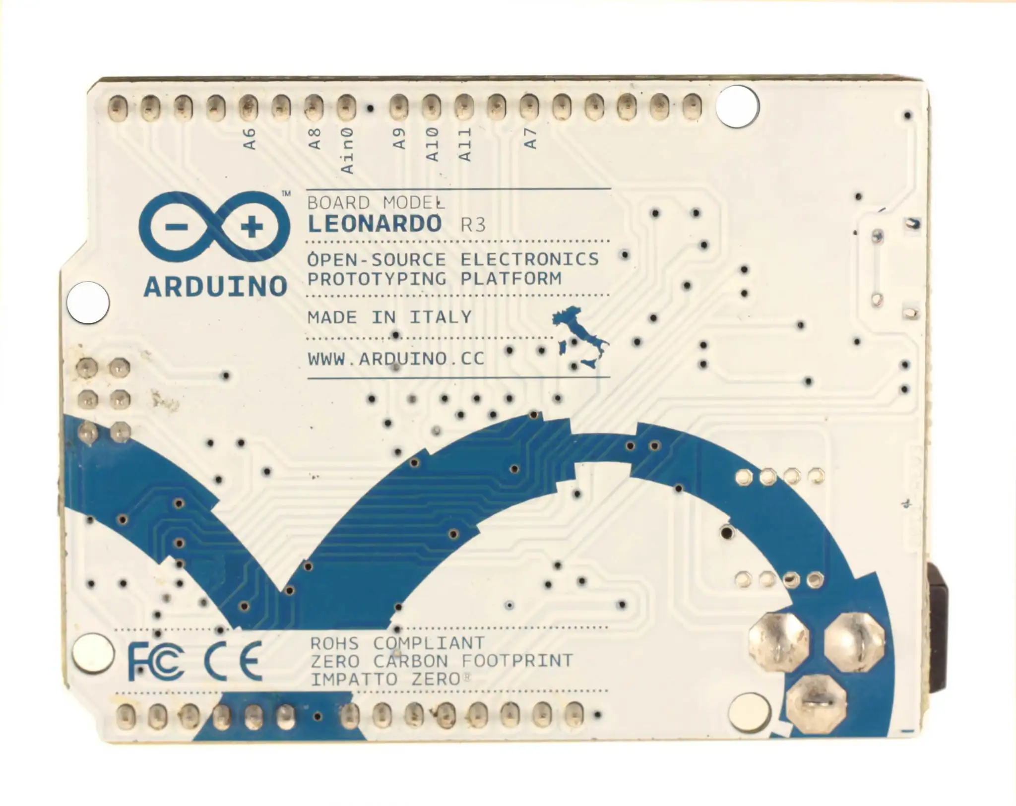 Плата Leonardo R3 с кабелем (Arduino совместимая) |