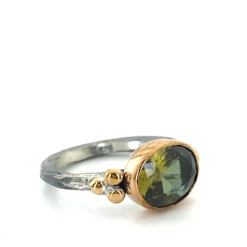 Модное серебряное кольцо подлинное овальное из зеленого камня ювелирное изделие