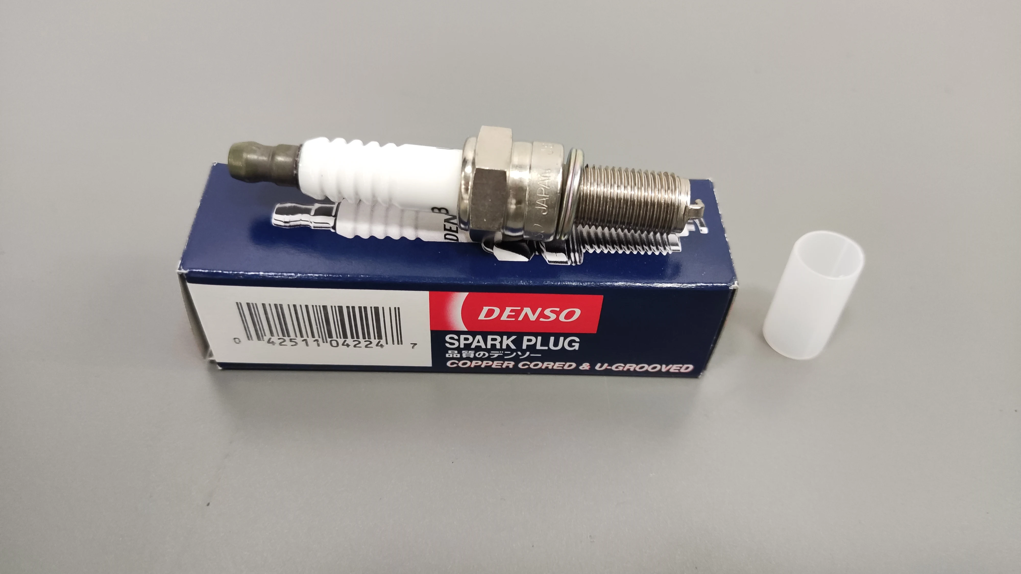 Свеча зажигания DENSO U27ESR-NB 4Т (аналог NGK CR9EB) для мотоциклов снегоходов гидроциклов |