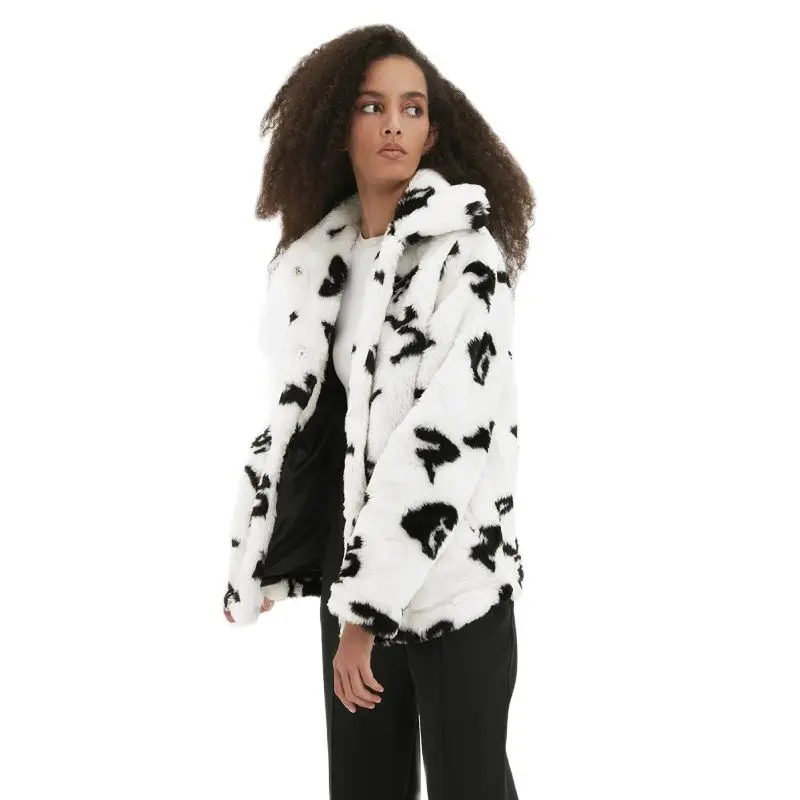 

Женское зимнее плюшевое шерстяное пальто, шерстяные пальто с принтом, модные трендовые куртки, женская одежда для женщин, стильная непромок...