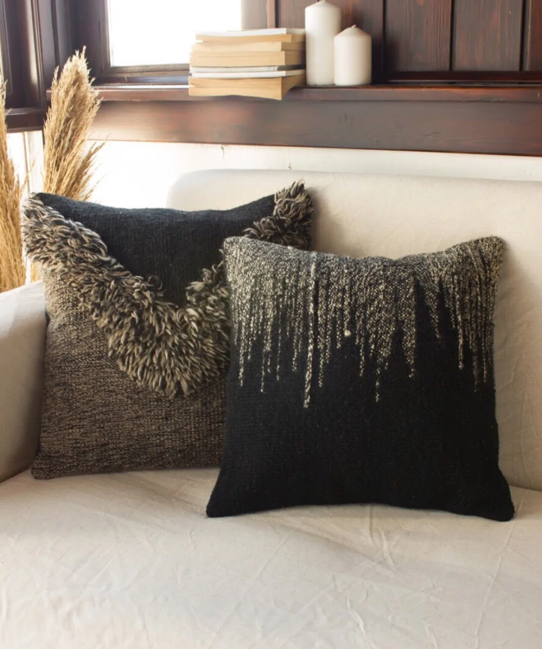 

Hena Hand Woven Pillow decorate