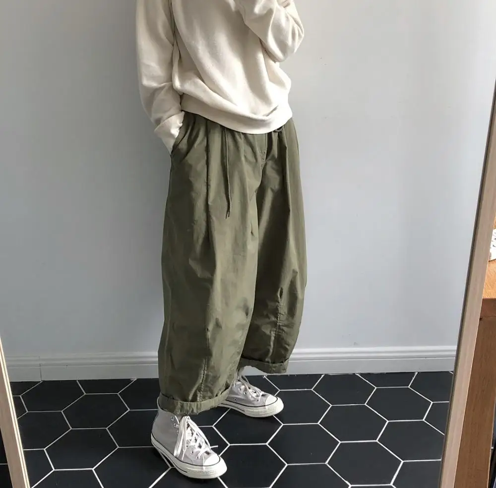 woman new model oversized trousers