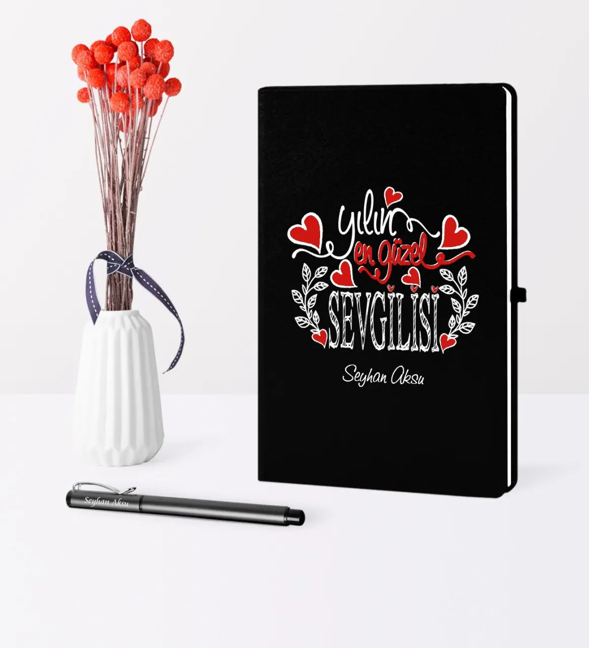 

Tailor-made Of Beautiful Lover Themed Black Notebook Pen Set