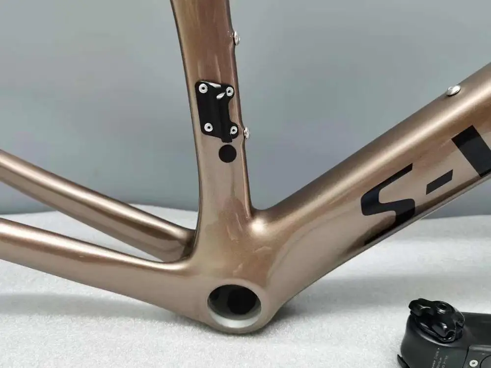 

T1100 Top quality carbon road bike frame disc brake bb30 ud glossy road bike frame with handlebar racing road bicycle frameset