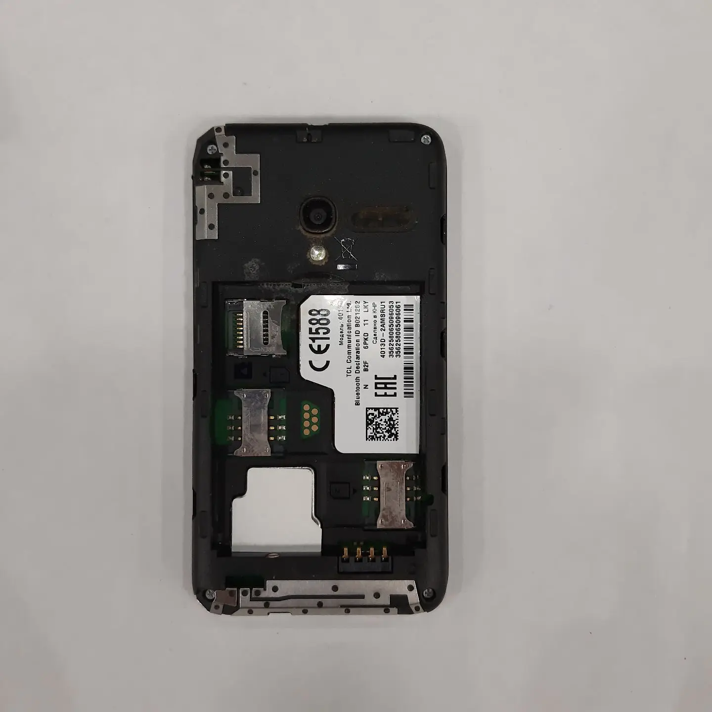 Запчасти для Alcatel One Touch PIXI 3(4) 4013D под восстановление в коллекцию |