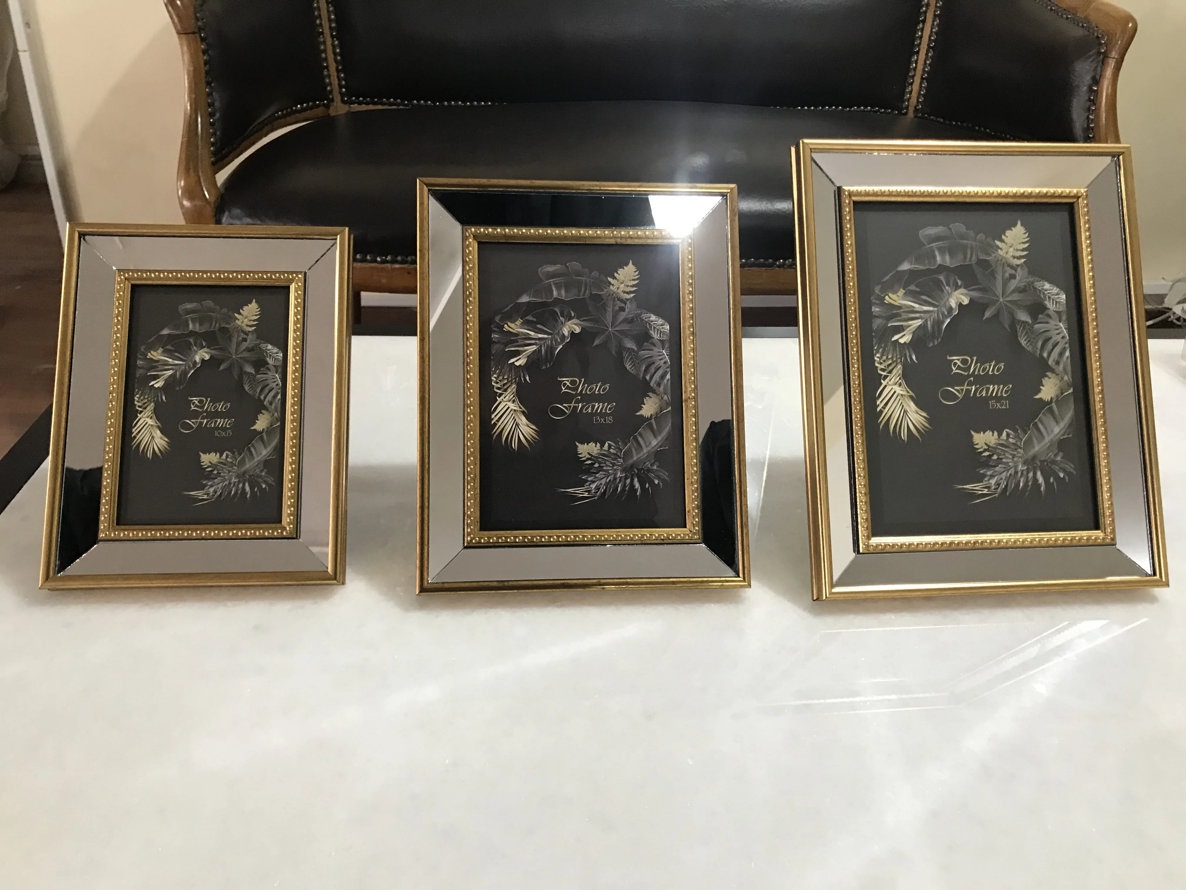

3 Piece Photo Frame Set Gold Colour Real Glass Mirror Decorative Home Living Room Accessories Stylish Quality House Decor Modern