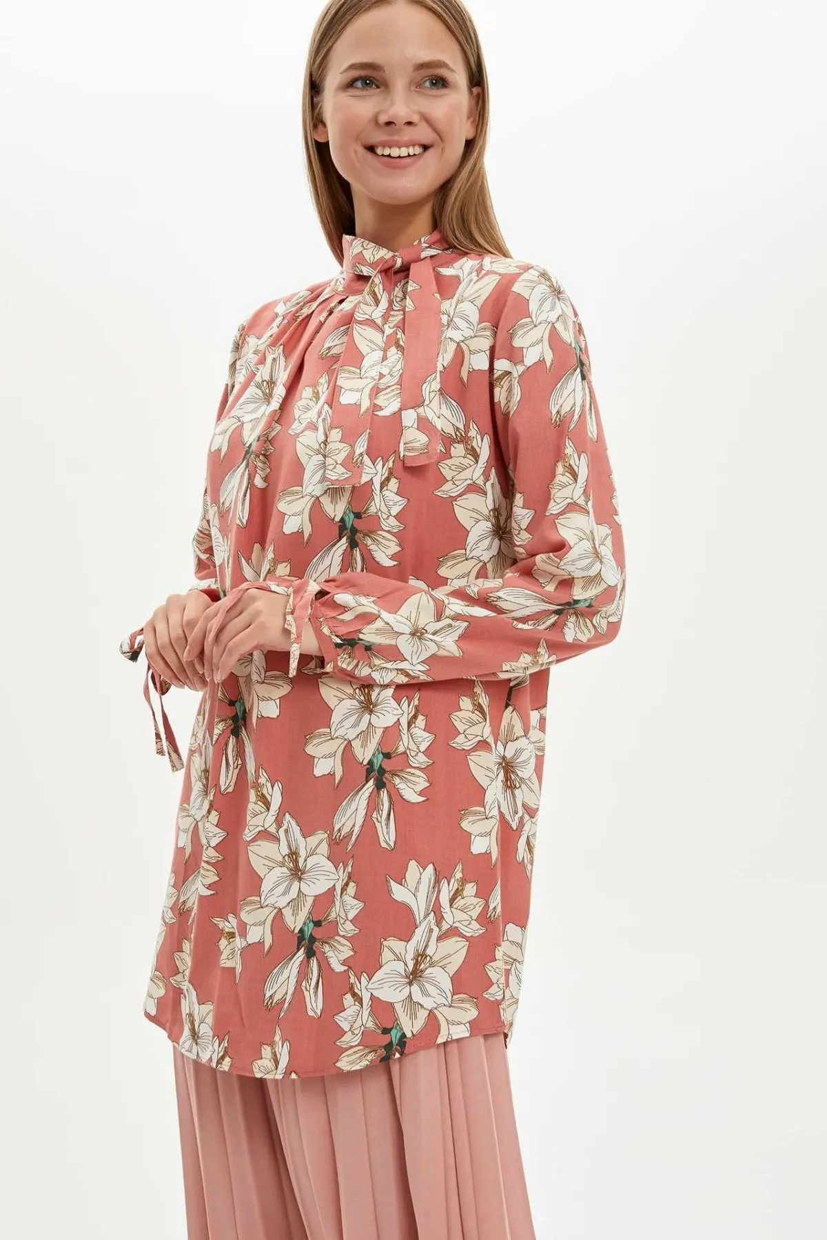 DeFacto женская элегантная Осенняя длинная шифоновая блузка с цветочным принтом