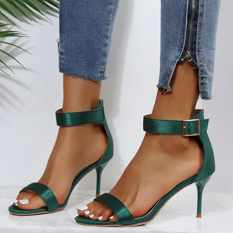 

2022 Summer Outdoor Large Size Buckle Strap Solid Color PeepToe Stiletto High-Heeled Sandals for Women