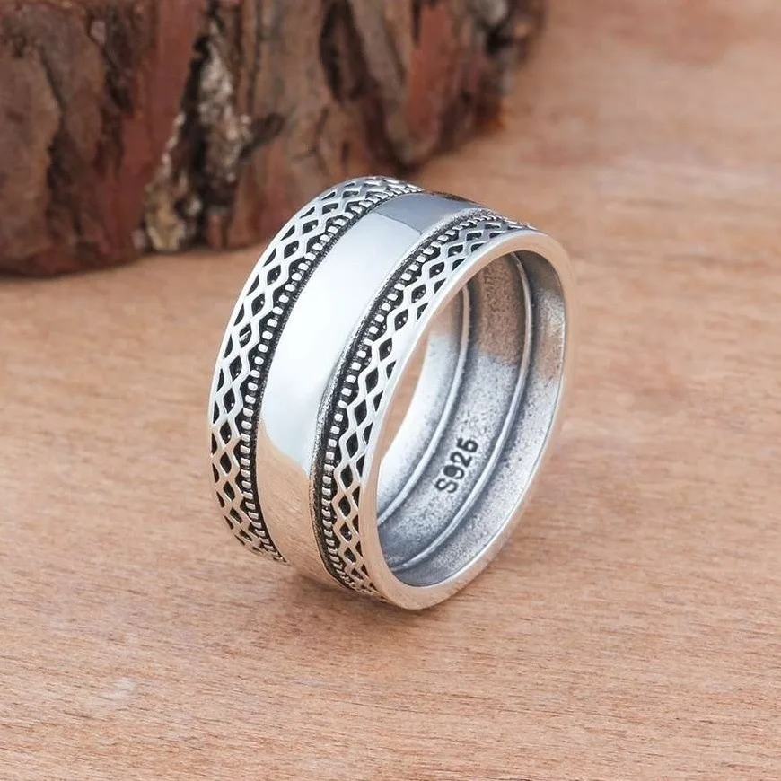 

Vintage todpole arabiquitic carved solid barrel pattern ring Party Gift Ring