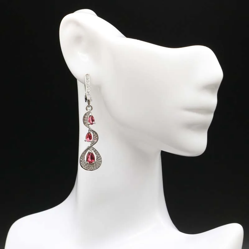 Длинные серьги SheCrown из розового турмалина с аквамарином и белым фианитом для