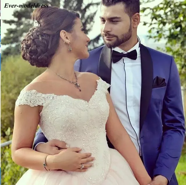 

Off Shoulder Plus Size Wedding Dresses 2020 Appliques Beaded Lace Up Ball Gowns Bridal Gowns Bride Dress Robe De Mariee