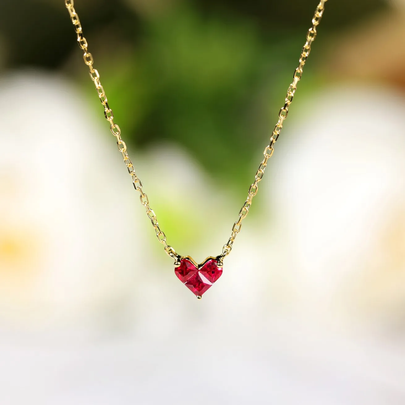 

New Luxury Inlaid Zircon Heart Choker Necklace for Women Elegant Crystal Heart Shaped Pendant Fashion Wedding Party Jewelry Gift