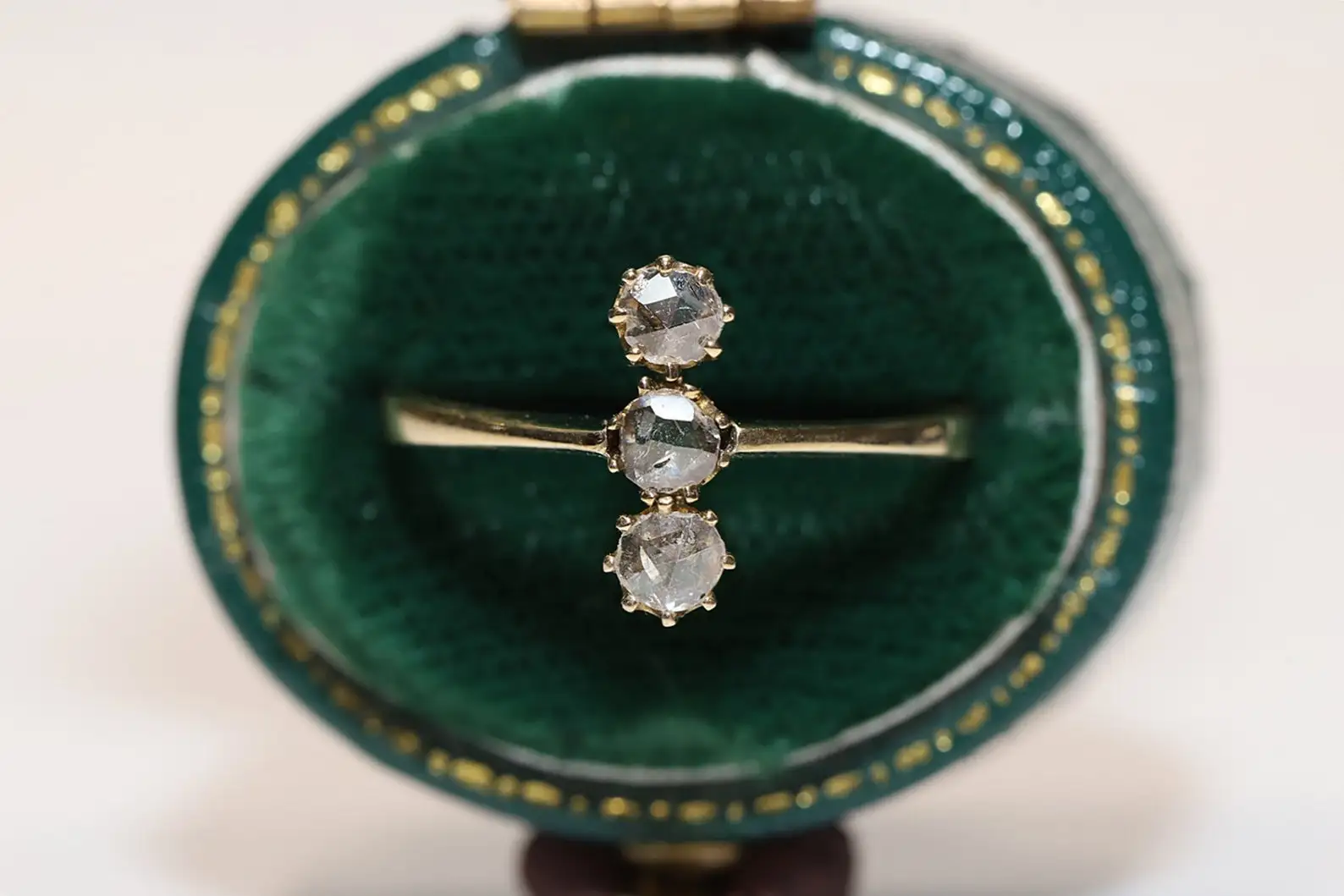 

Викторианское украшение из натурального золота 14k
