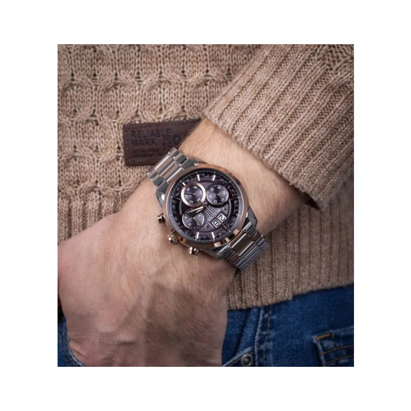 Наручные часы Bulova 98B335 мужские с кварцевым хронографом на биколорном браслете |