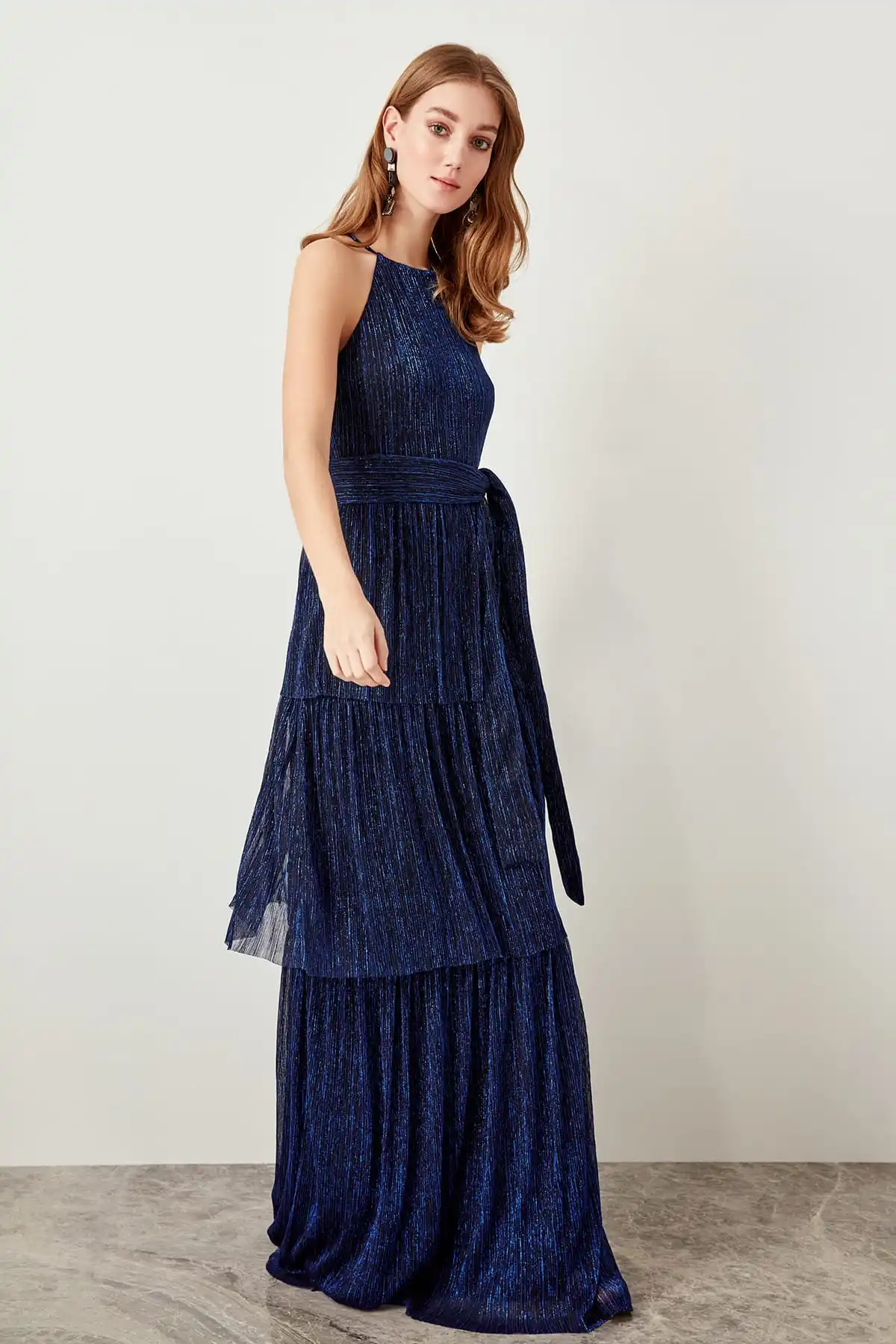 Trendyol маховик детальное арочное вечернее платье TPRSS19FZ0032 | Свадьбы и торжества