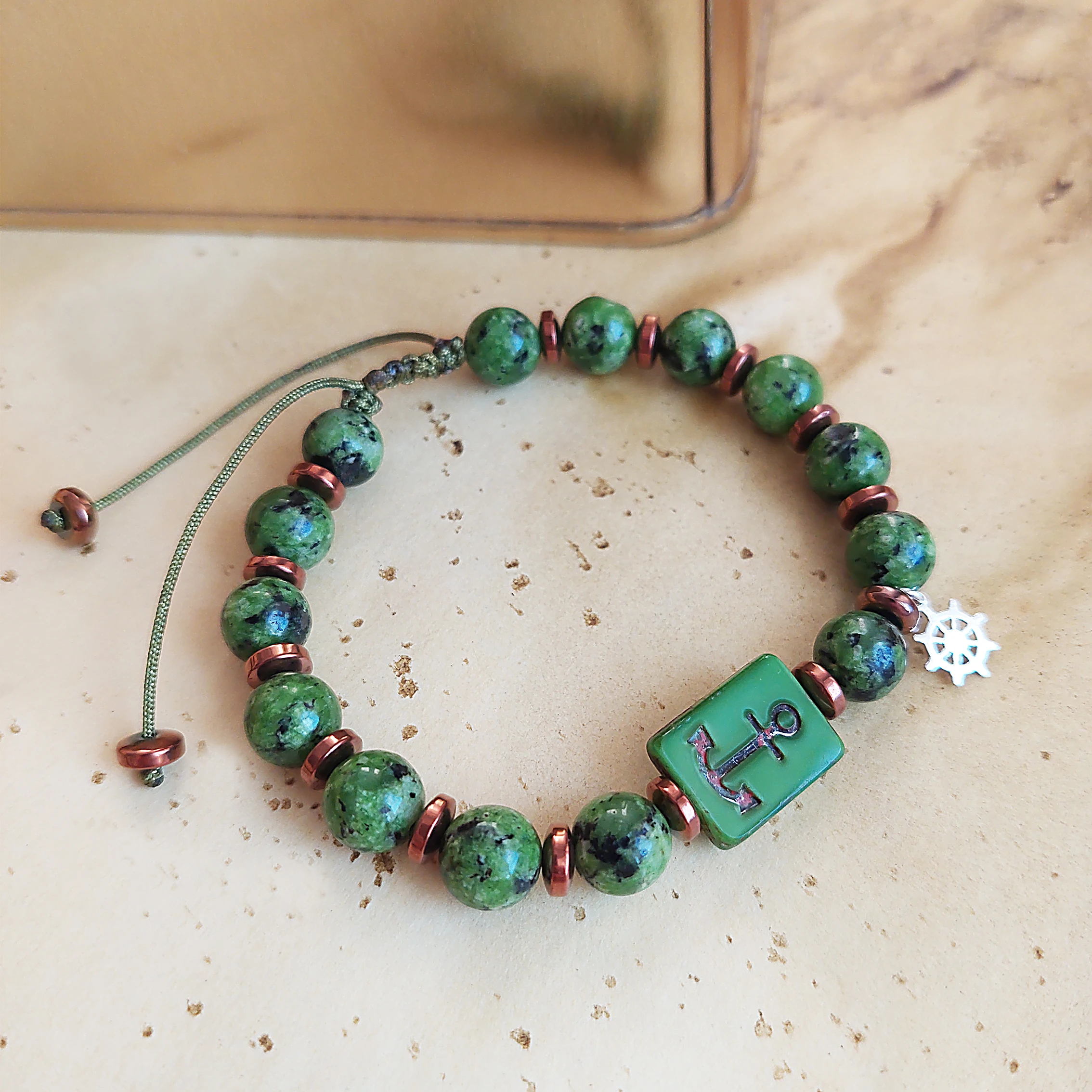 

Мужской браслет Vaoov 925 пробы из серебра, нефрита и гематита